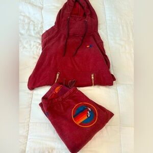 Size medium excellent condition aviator nation set. Beautiful cranberry color